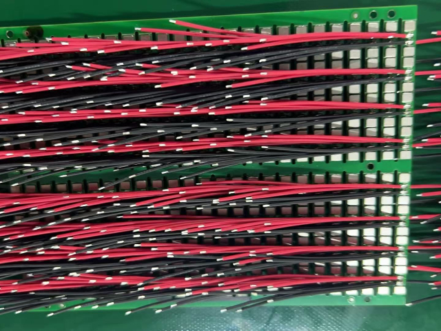 購(gòu)買(mǎi)裁線(xiàn)剝皮焊線(xiàn)機(jī)交易價(jià)格 歡迎咨詢(xún) 深圳市鴻興智能裝備供應(yīng)