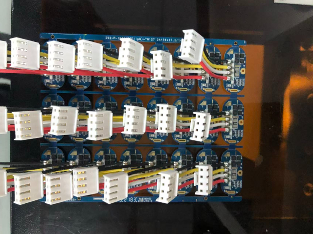 穩(wěn)定的PCB板焊線機(jī)大概多少錢 服務(wù)為先 深圳市鴻興智能裝備供應(yīng)