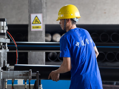 PE置换短管的使用方法