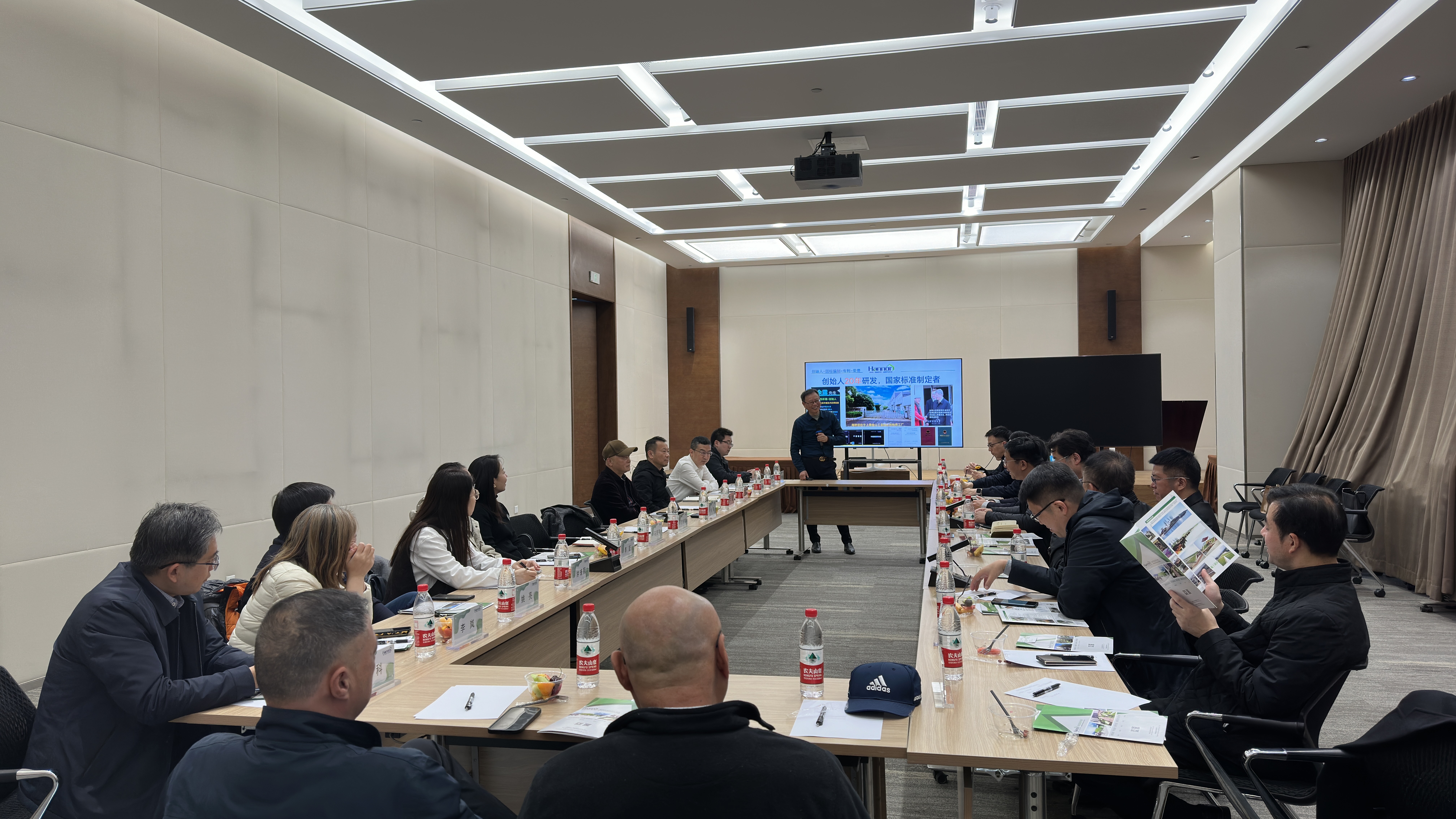 南京市有关部门领导访问中建集团，，，，，，，，并对城市绿地以及城市更新等情况开展督查调研