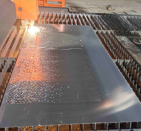 大功率激光切割機(jī)：工業(yè)制造的"光刃利器"