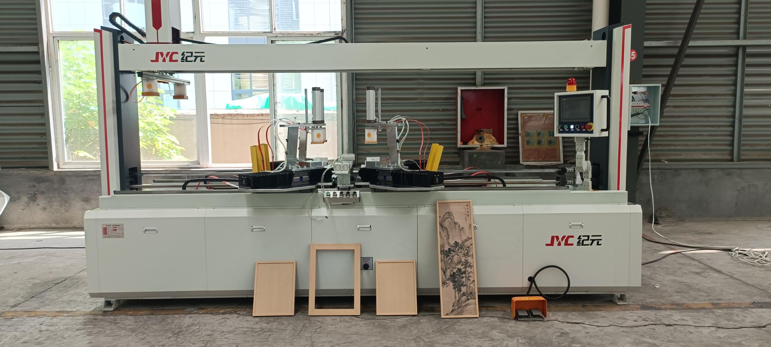 家具組框工藝升級：紀(jì)元高頻精密組框機(jī)筑牢品質(zhì)防線