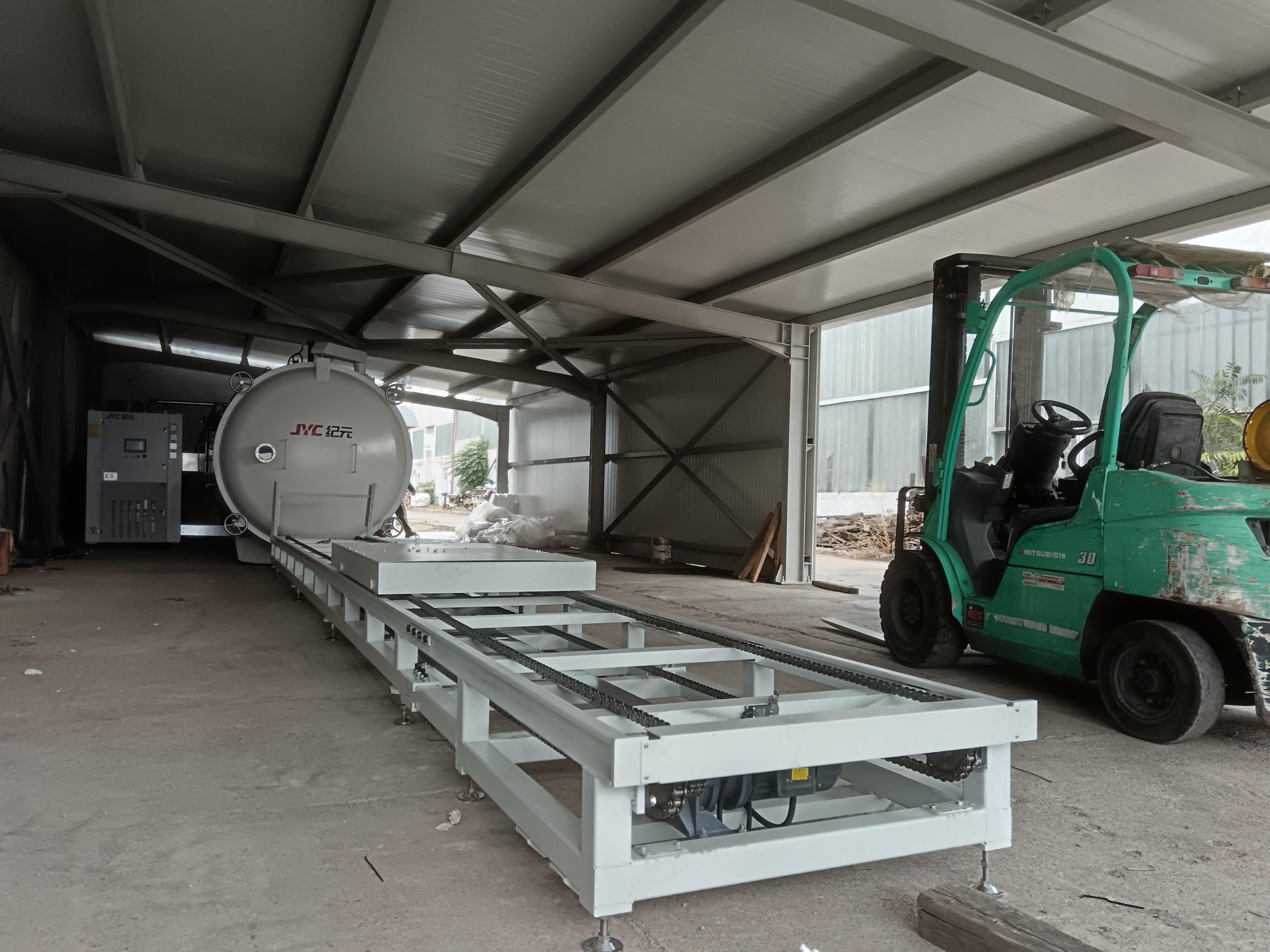 保加利亞客戶-應(yīng)用現(xiàn)場-高頻木材真空干燥機