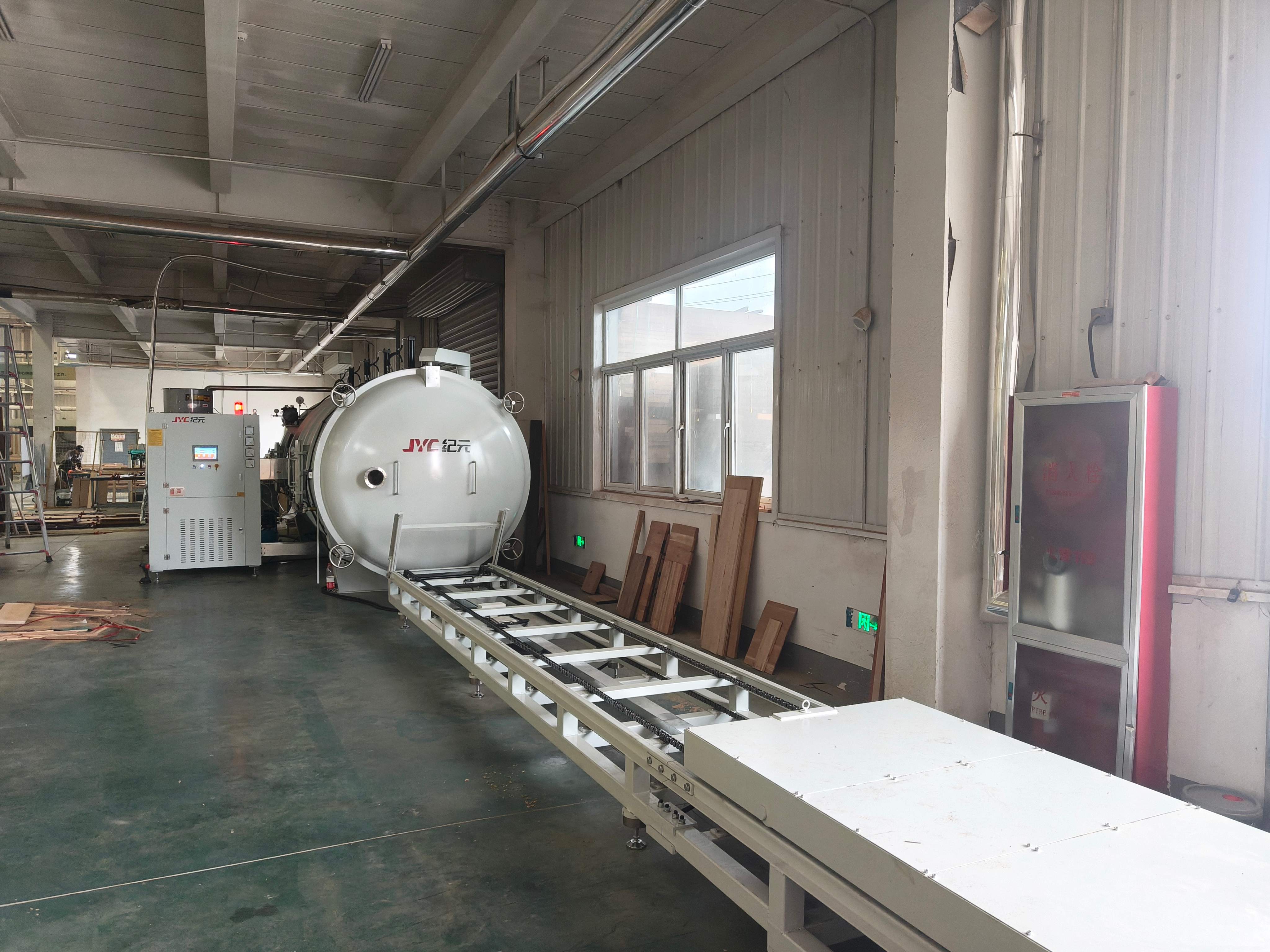 木工機械升級潮來襲！高頻拼板機為何成企業(yè)首選？