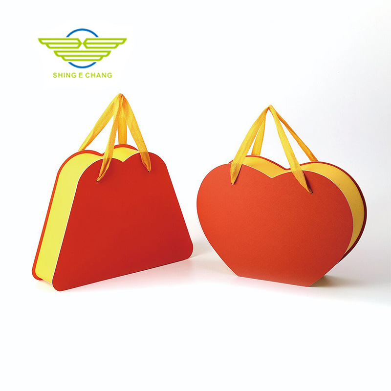 情人節(jié) / 婚禮先選 心形 + 梯形撞色禮盒 傳遞別致心意