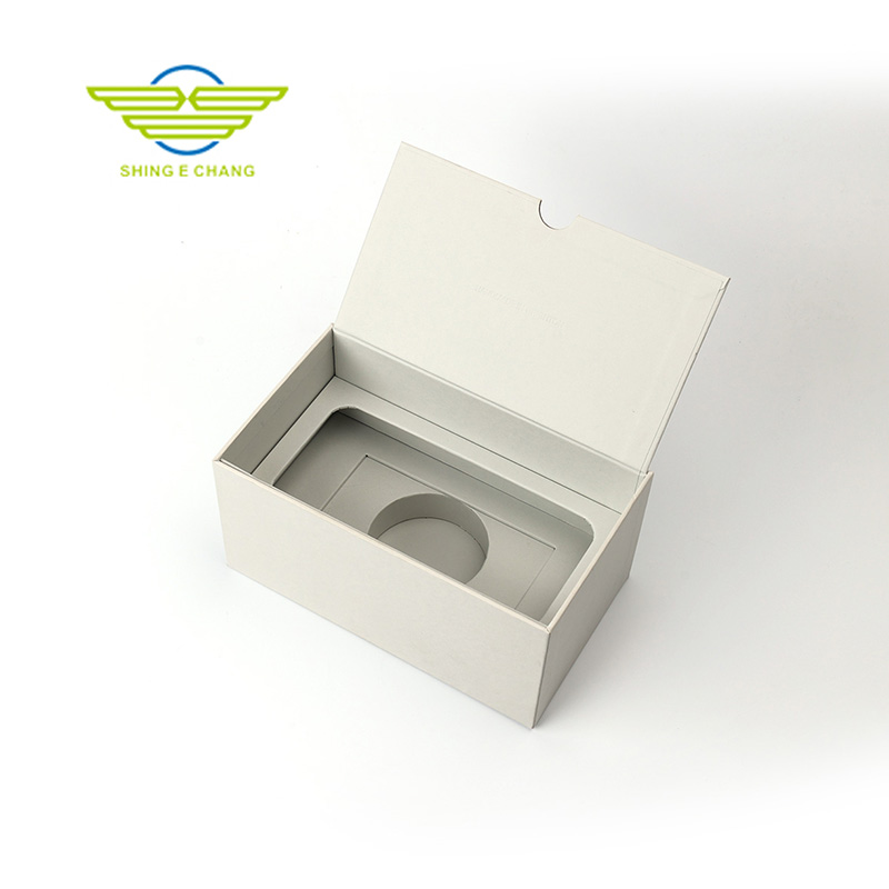 可定制白色禮盒 簡(jiǎn)約大方 品牌視覺(jué)識(shí)別載體