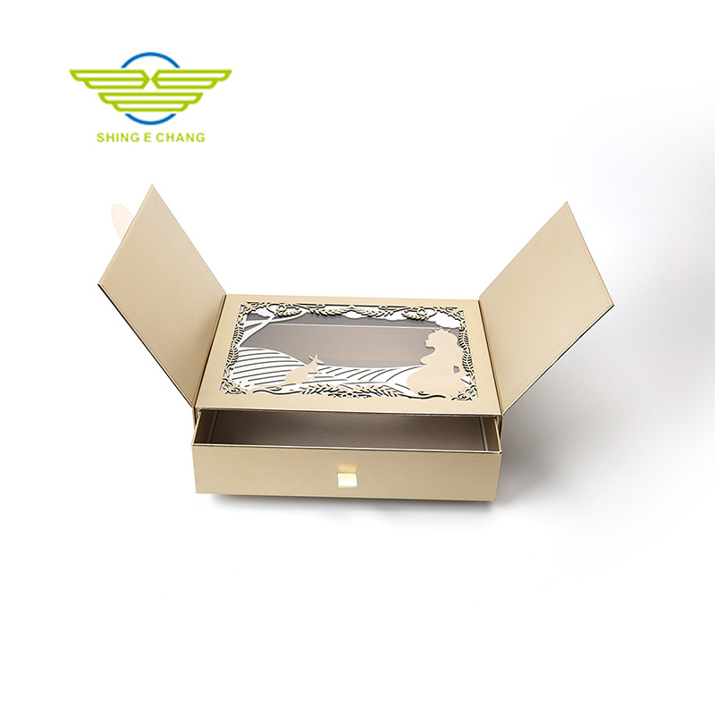 糕端質(zhì)感！金卡紙鏤空禮盒 適配珠寶 & 商務(wù)饋贈(zèng)