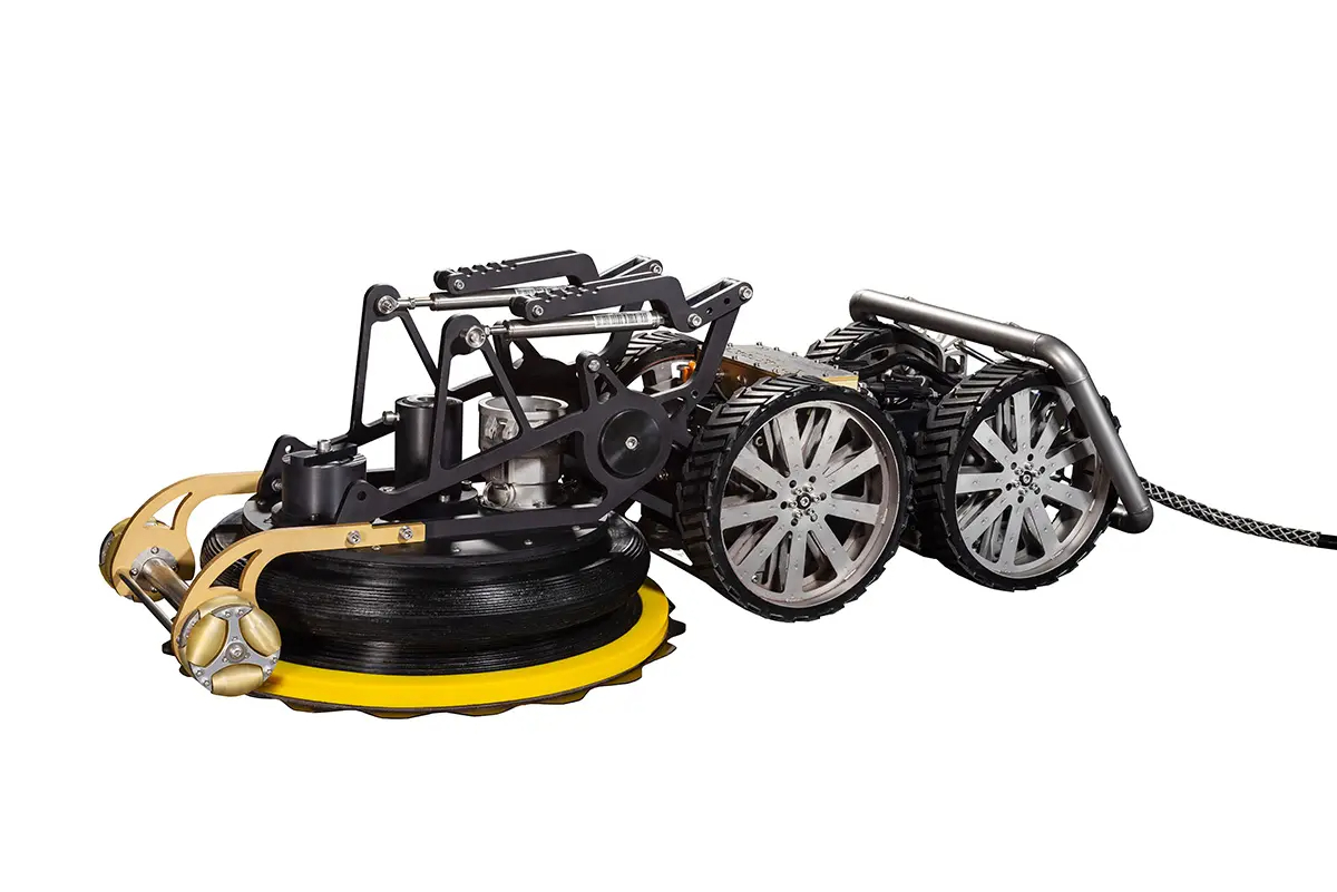 荷蘭進(jìn)口爬壁噴砂機(jī)器人