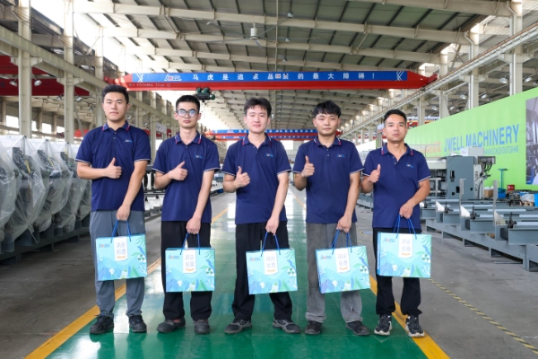 Heartwarming Moments from the JWELL Team