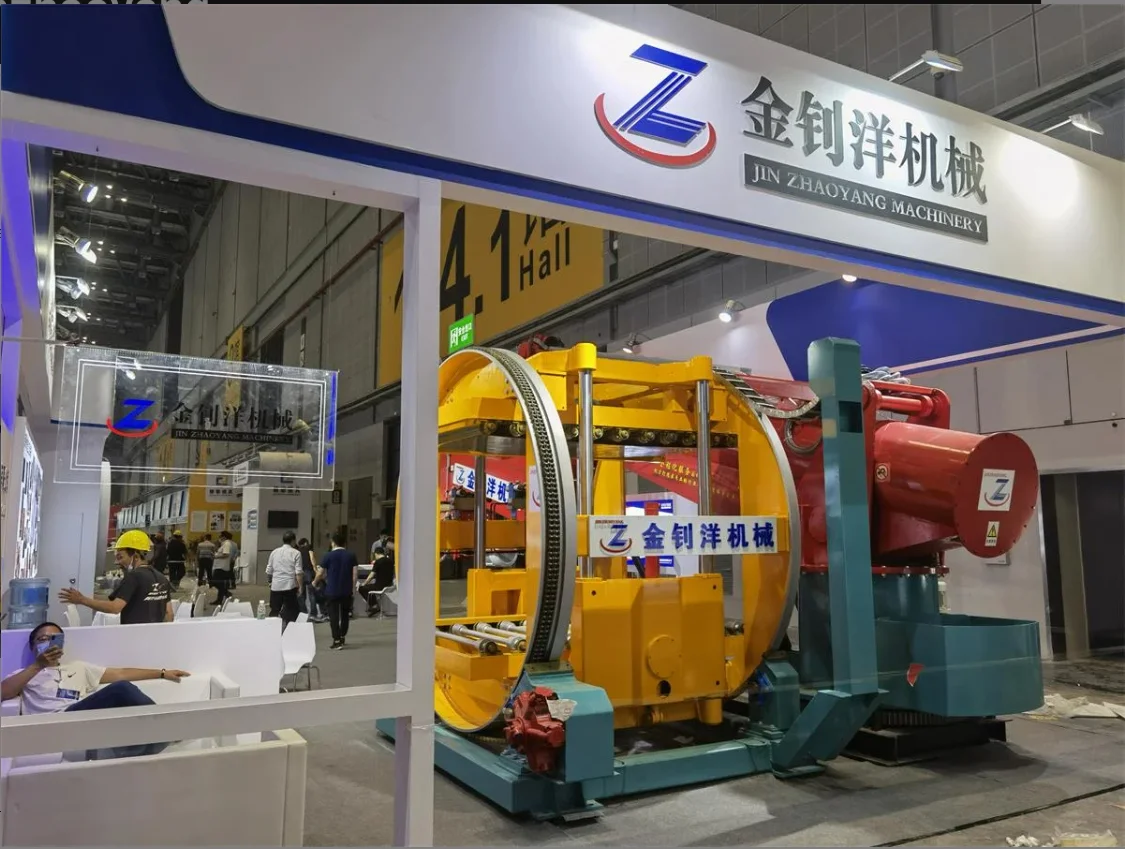 Flip Molding Machine