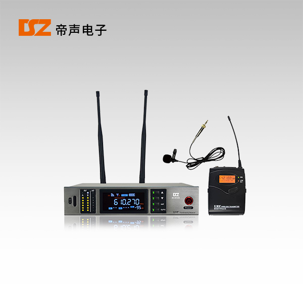 真分集一拖一無線麥克風(fēng)(領(lǐng)夾)DS-301UHC