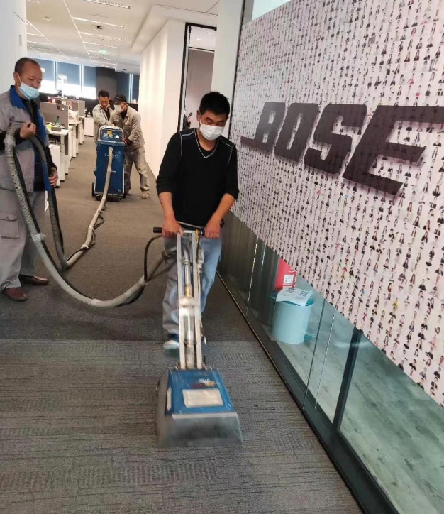 衡慕k8凯发推荐：办公室地毯清洗服务新标准