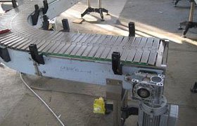 鋼質鏈板式輸送機