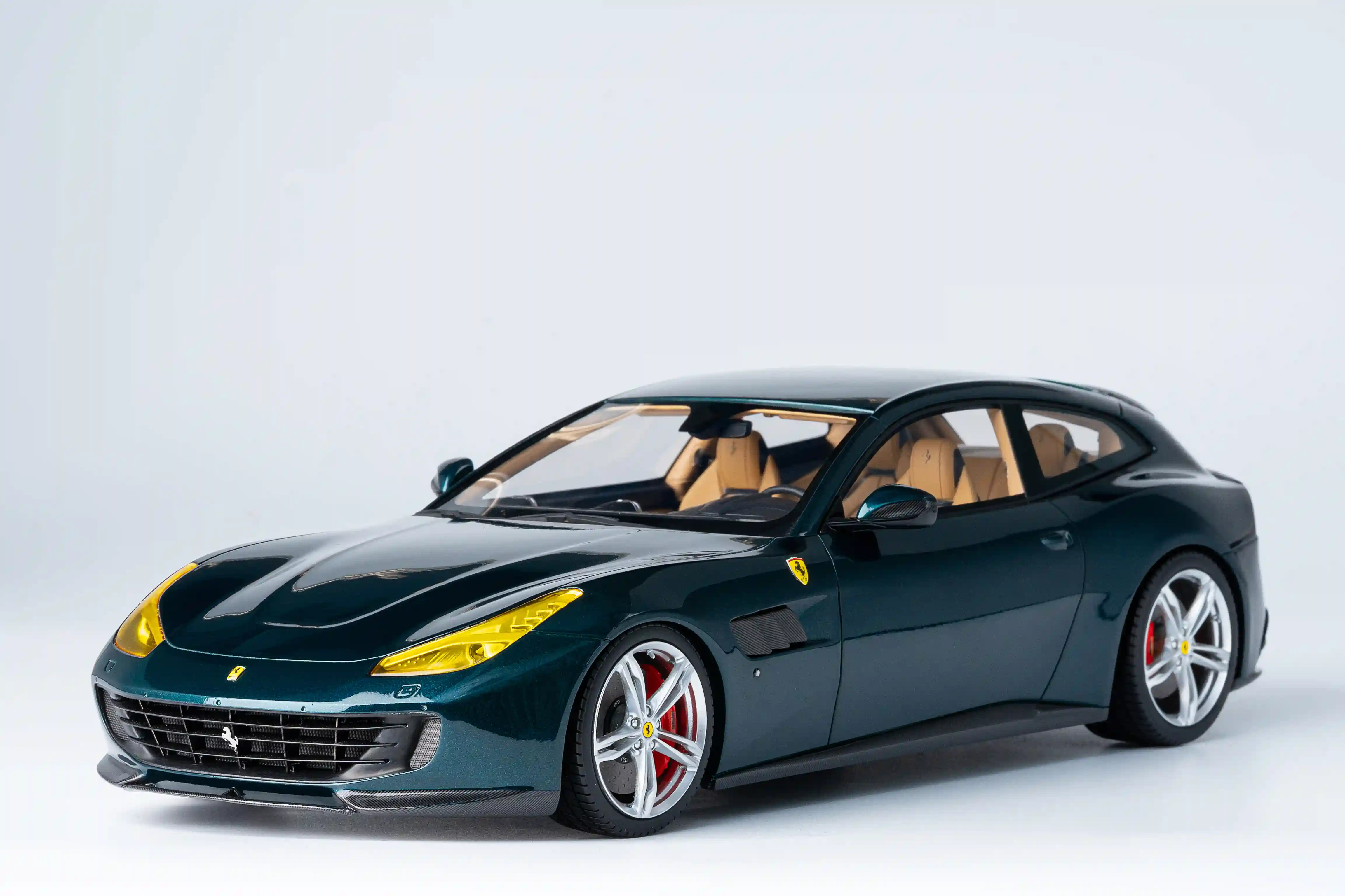 Novitec GTC4 LUSSO model car
