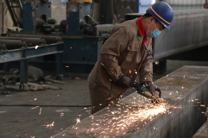 內(nèi)蒙古制造鋼結(jié)構(gòu)廠家報價 推薦咨詢 赤峰神洲彩板鋼構(gòu)供應(yīng)