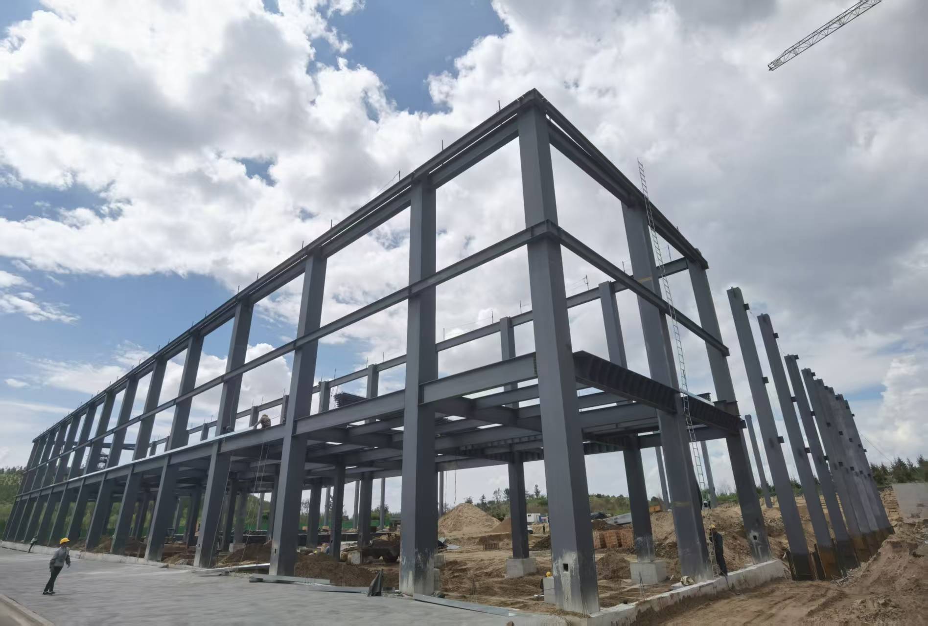 內蒙古制造鋼結構工程歡迎選購赤峰神洲彩板鋼構供應