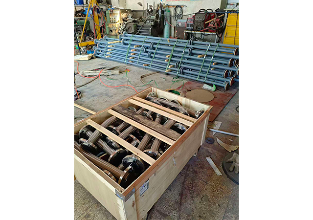 上海耐強(qiáng)酸襯四氟管道定制 無錫市佳瑞特防腐設(shè)備供應(yīng)