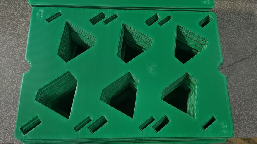 廣東隔熱中空板廠家電話 歡迎咨詢 東莞市潤鵬包裝制品供應;