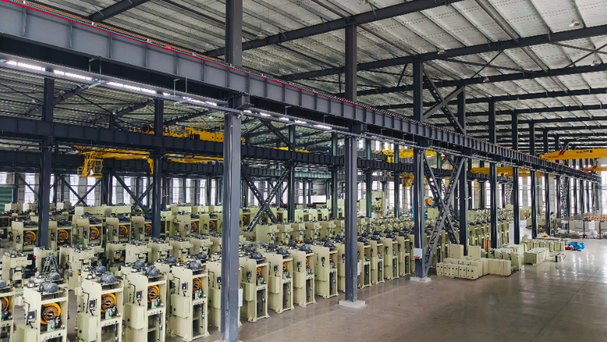 湖州高穩(wěn)定性精密沖床價格多少 服務(wù)為先 浙江科瑪?shù)轮悄軝C械供應(yīng)