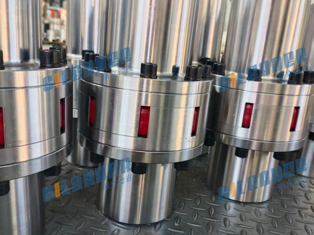 重慶供應梅花聯(lián)軸器加裝,梅花聯(lián)軸器