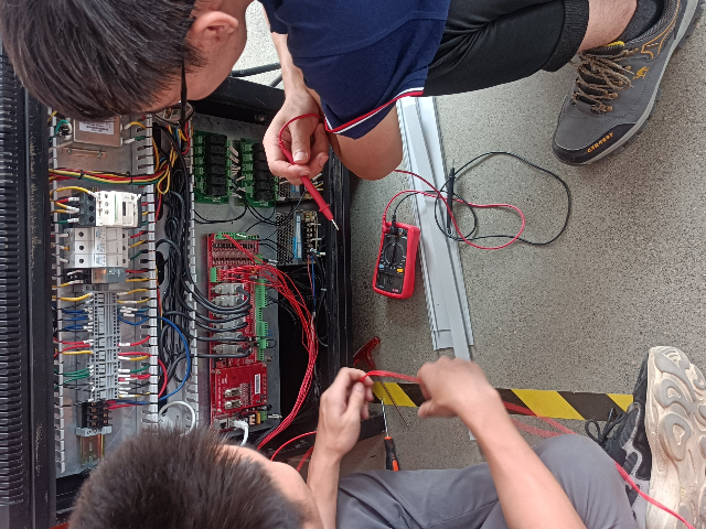廣州機器人培訓內(nèi)容 廣州市藍之星科技供應