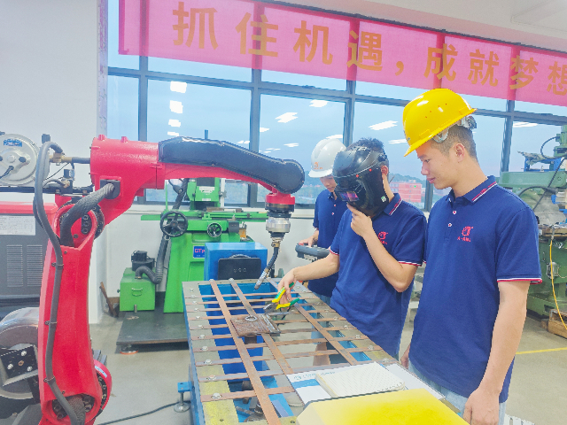 广州安川工业机器人就业方向 广州市蓝之星科技供应