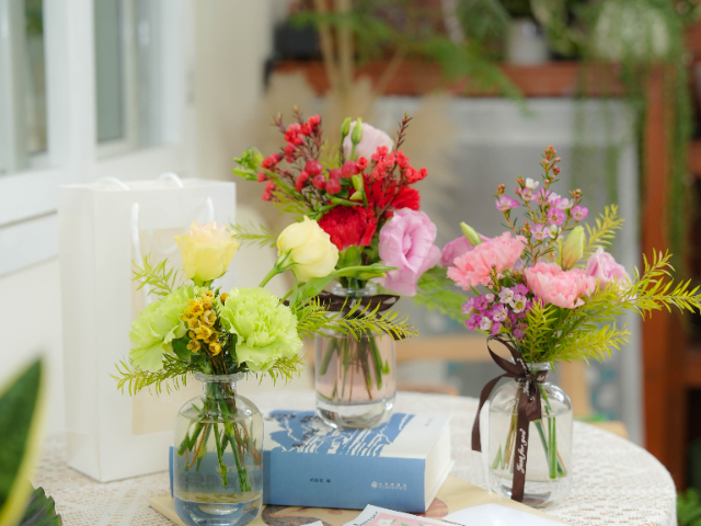 上海前灘酒店花藝租賃方案 廣州麗芳園林生態科技股份供應