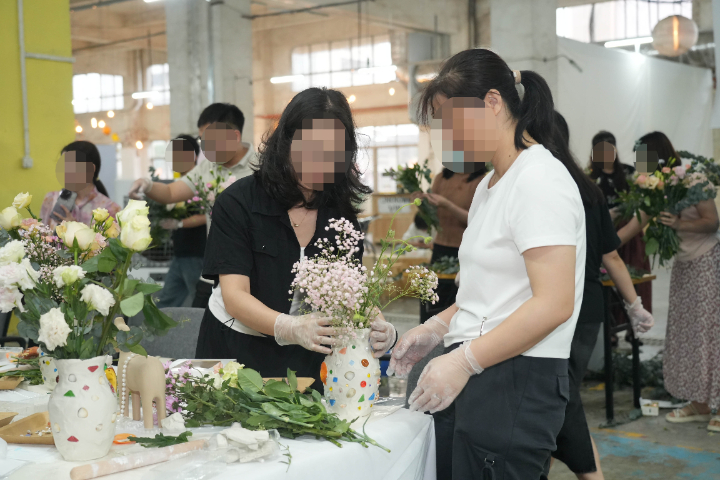 上海前灘酒店花藝租賃 廣州麗芳園林生態(tài)科技股份供應(yīng)