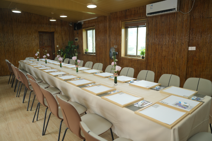 上海南京東路餐廳花藝裝飾 廣州麗芳園林生態(tài)科技股份供應(yīng)