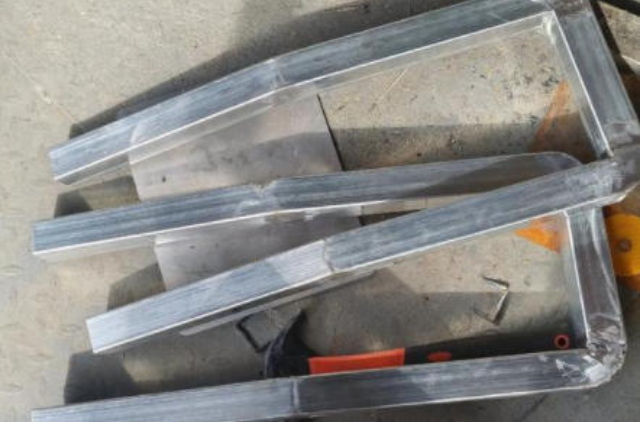 吳江區(qū)好用的金屬鈑金制品私人定做