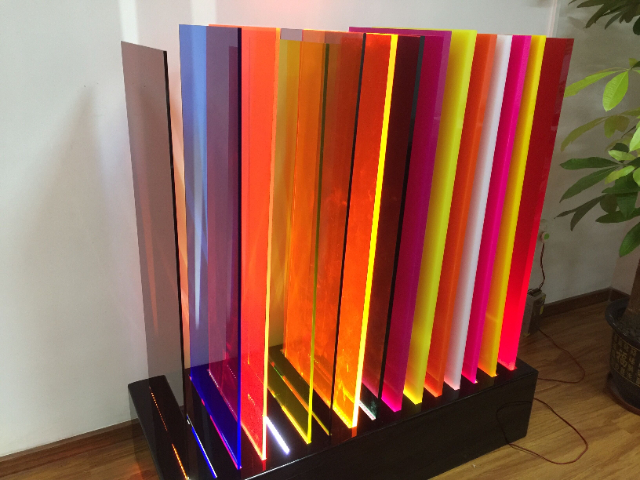 苏州厚板亚克力板的特性是什么