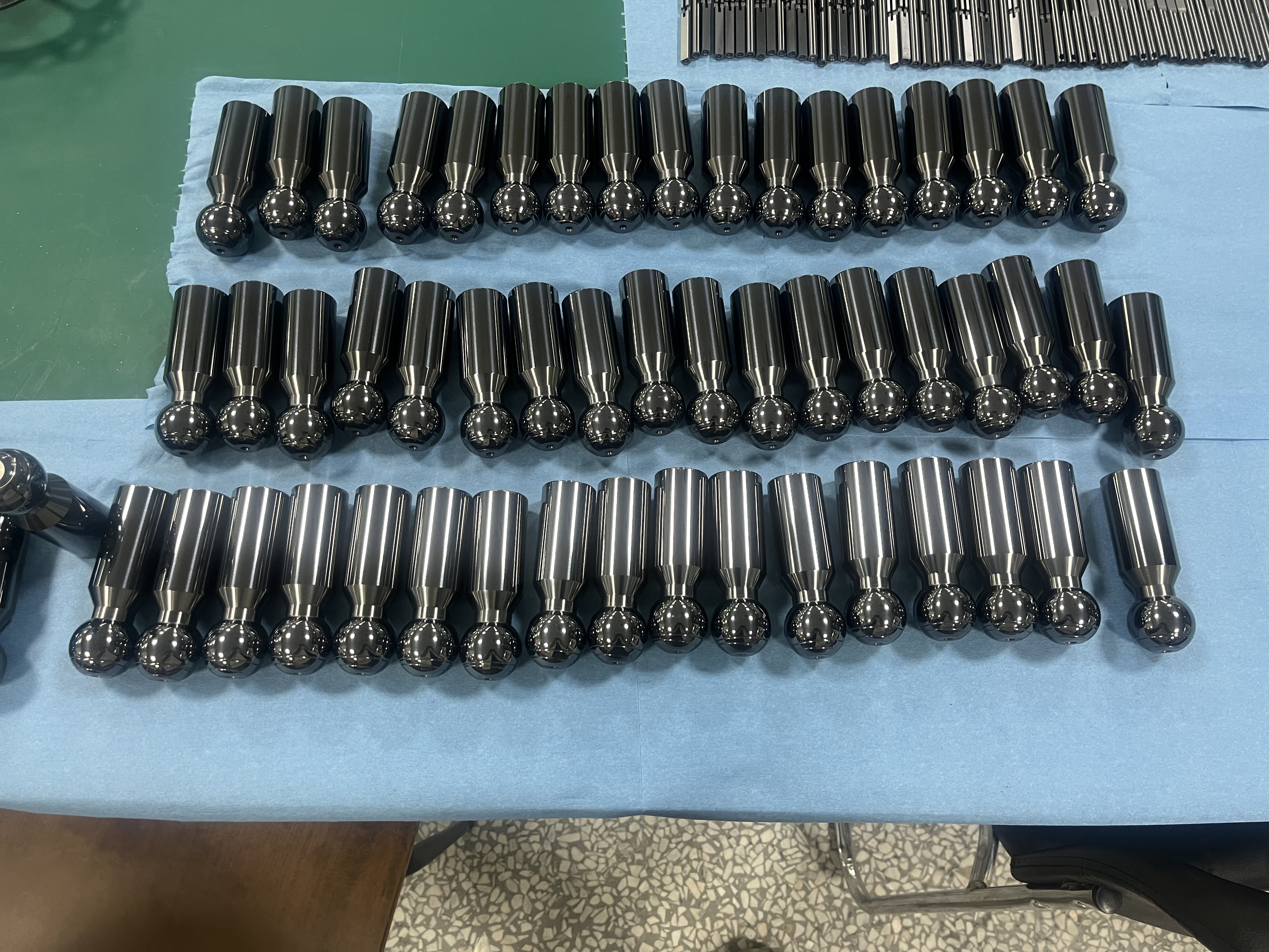 CrN涂层在精密制造中的应用参考