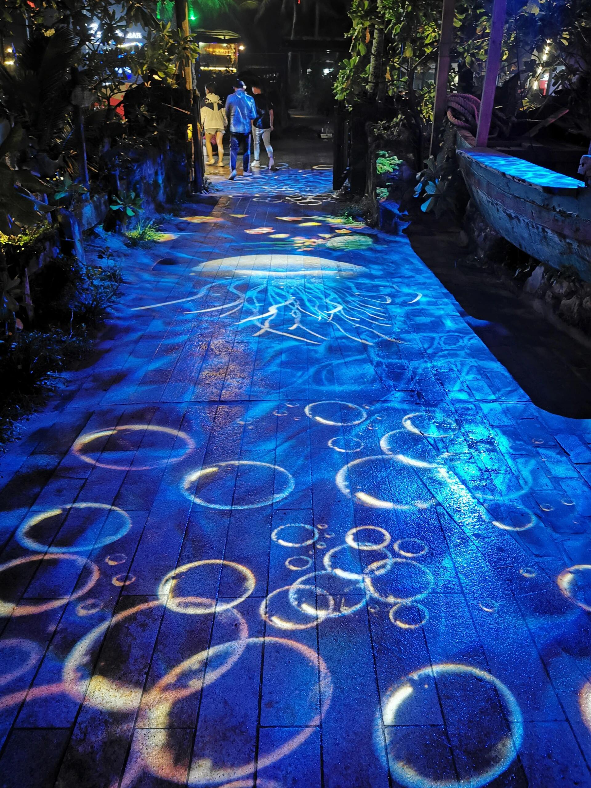 户外地面亮化投影