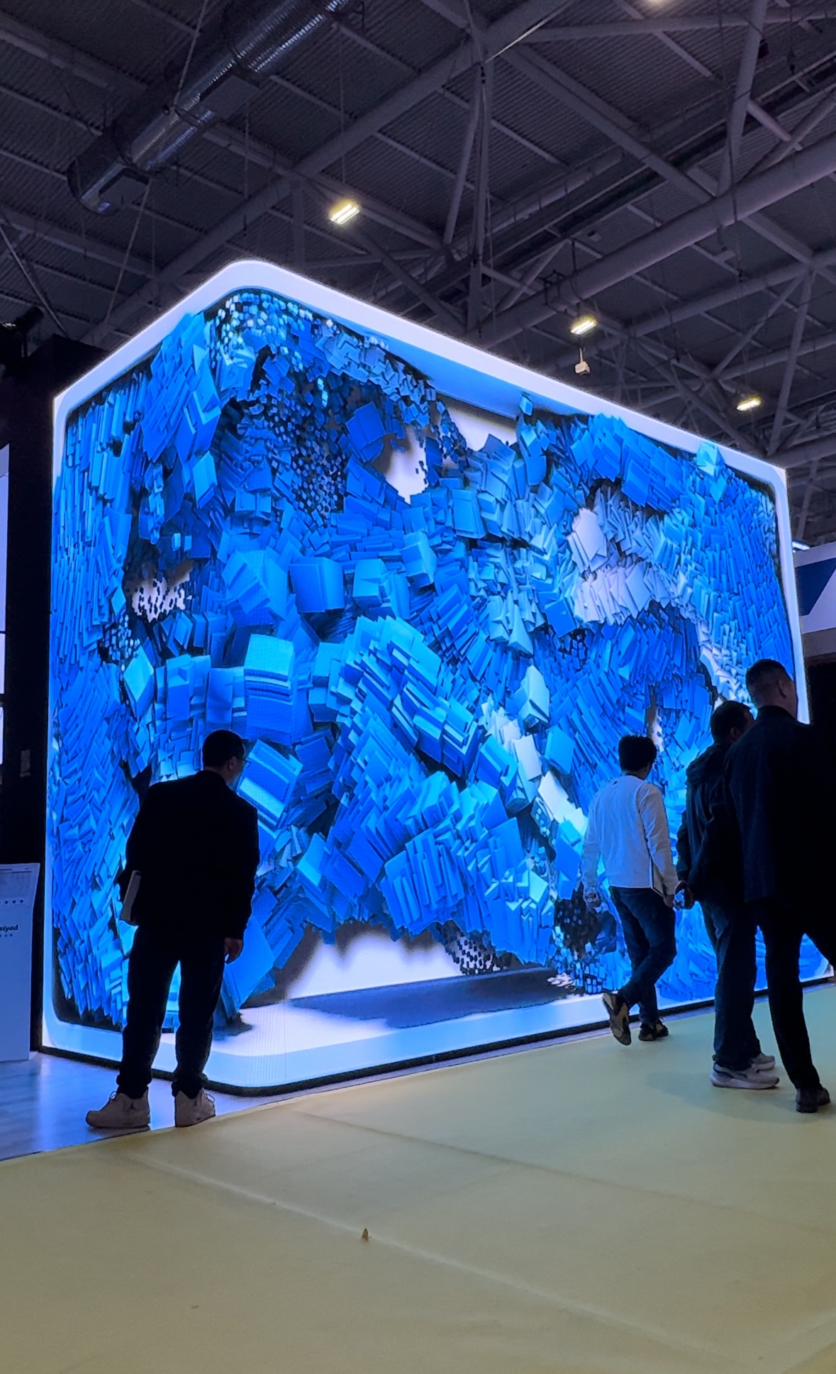 裸眼3D转角LED显示屏