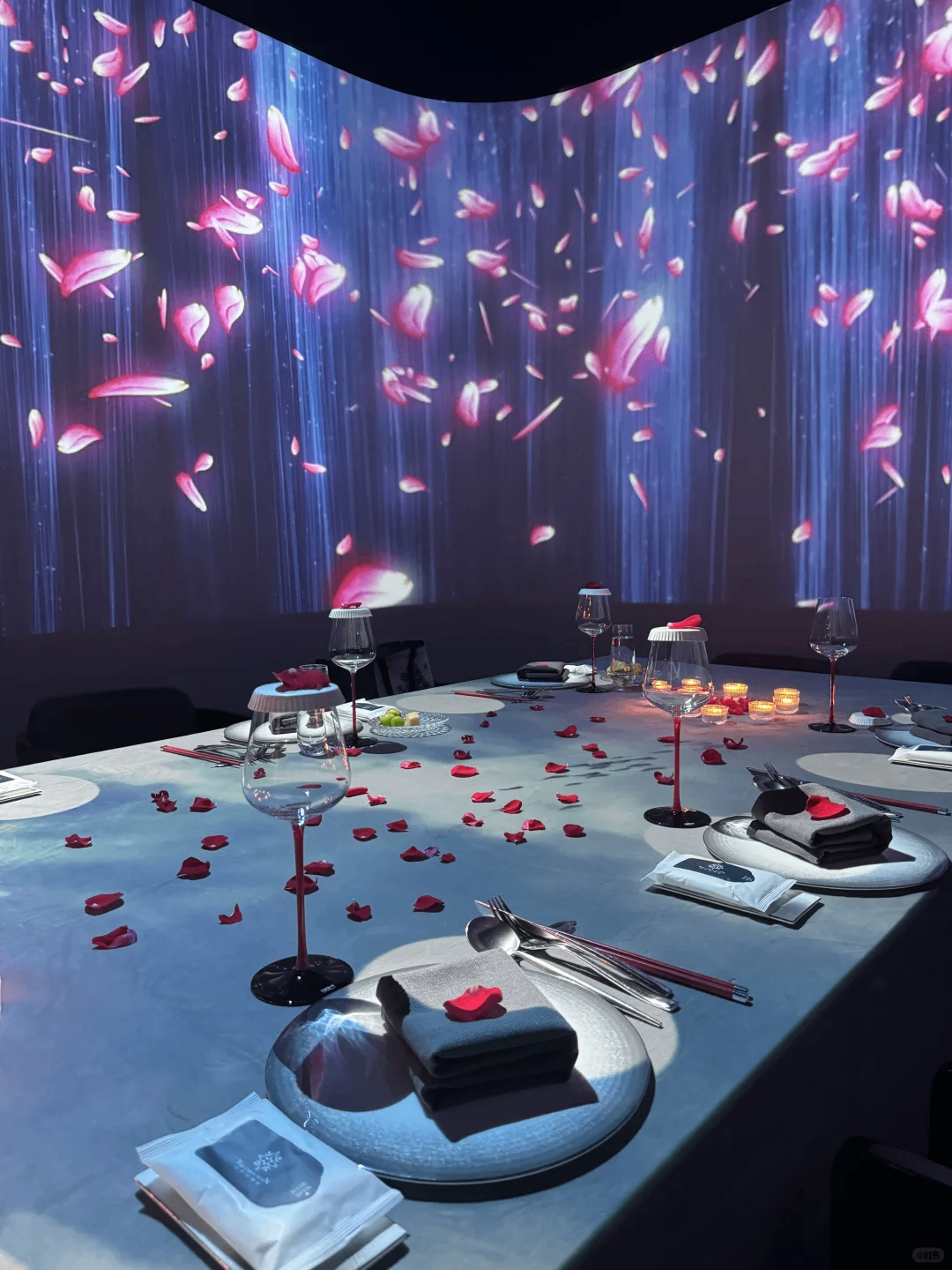 全息沉浸式餐厅；带您感受不一样的沉浸式投影