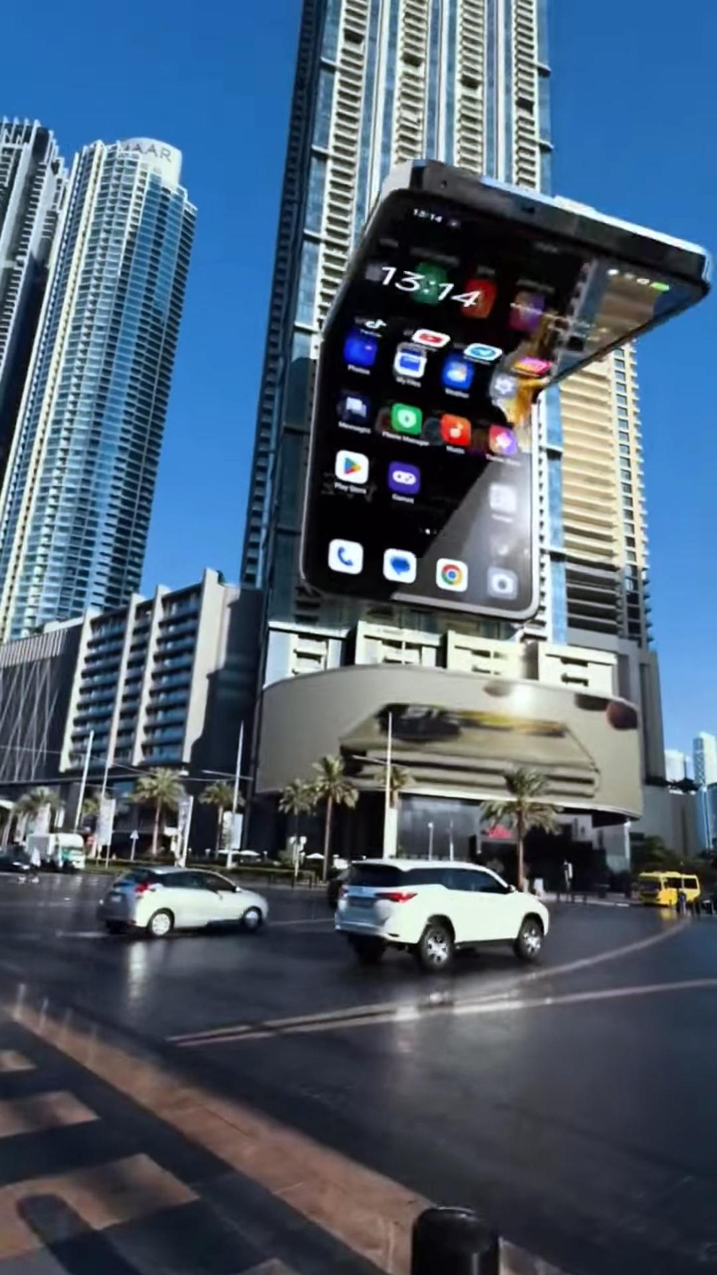 写字楼外墙 裸眼3D屏广告展示