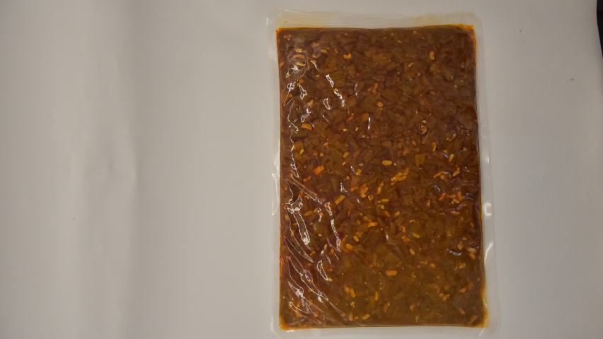 廣西開袋即食紅油豆角廠家直銷 抱誠守真 柳鄉誼種植專業合作社供應;