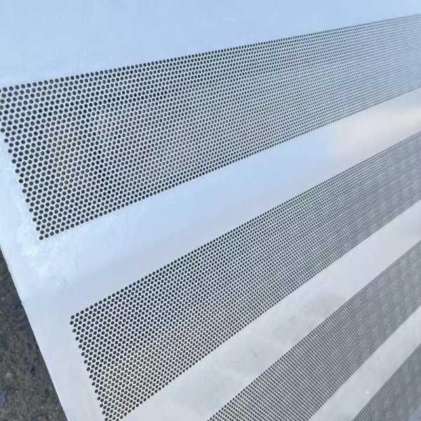 沖孔板