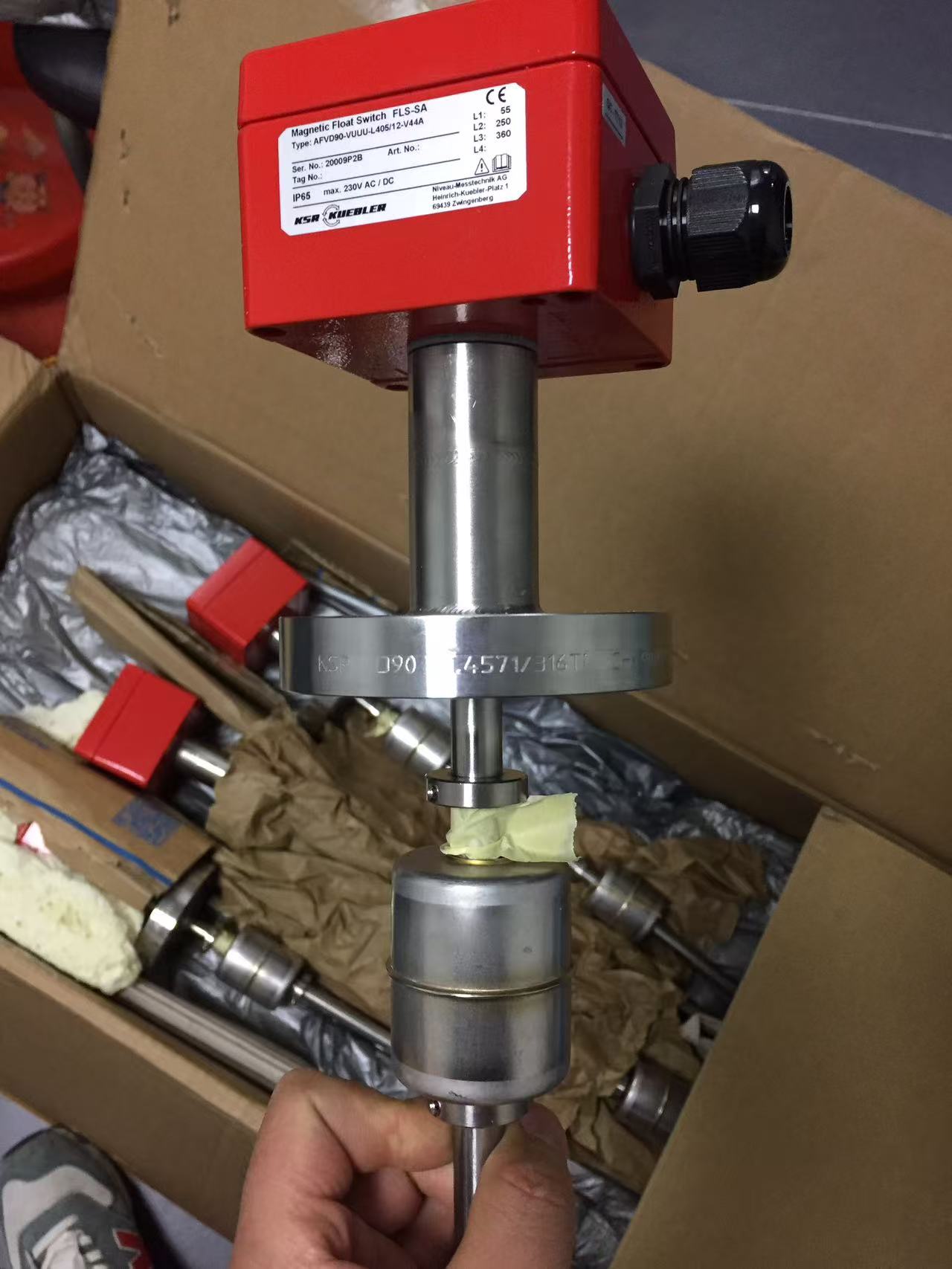 德國柯普樂KSR-KUEBLER浮球液位開關(guān)ARPPD70-VOOS-L579/12-V52A 液位計(jì),NMG125-ARV1-5-VK5- L500液位變送器