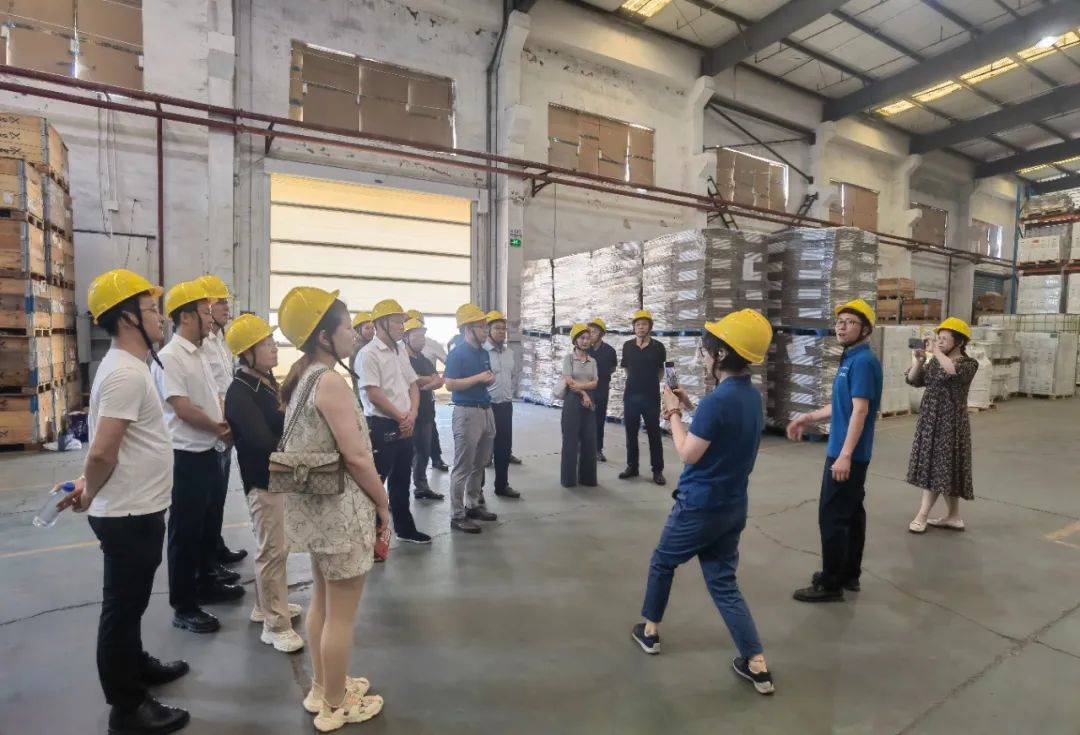 063002.jpg 063002.jpg