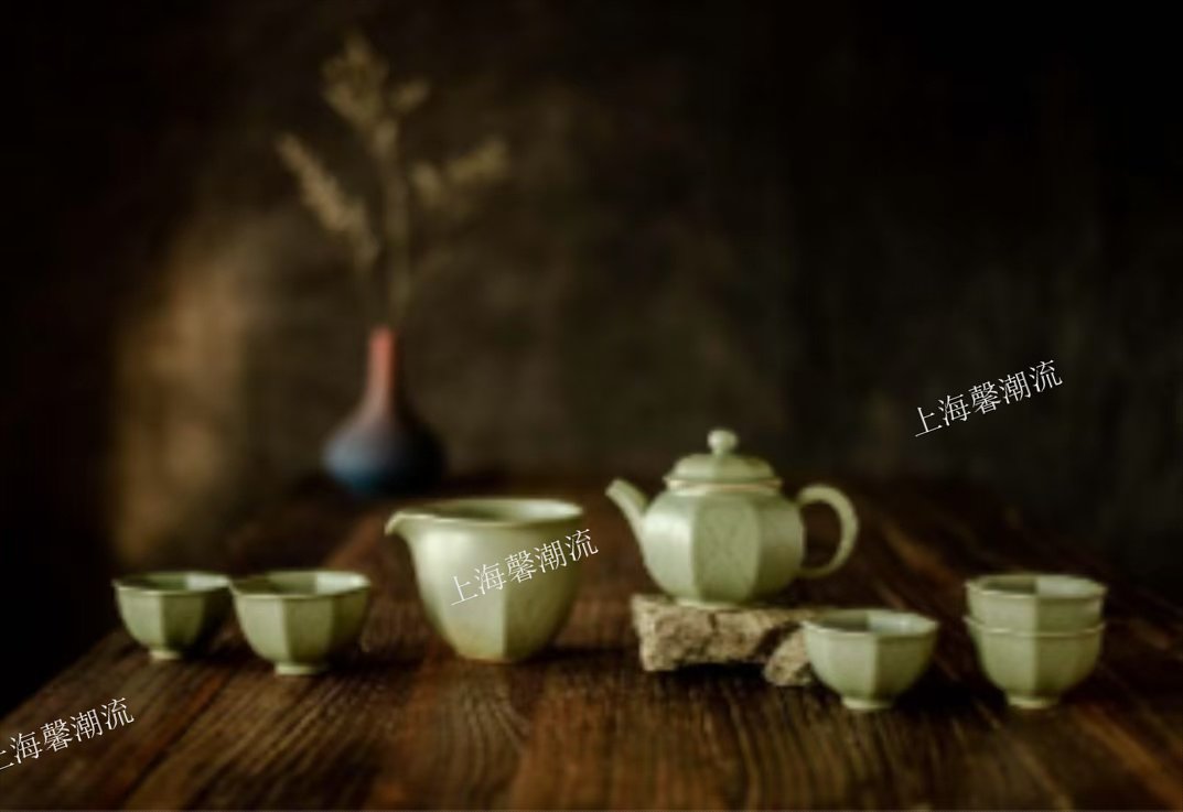 上海馨潮流青瓷茶具將東方美學的含蓄之美與潮流時尚完美融合