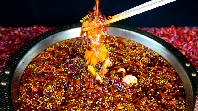 重慶料小二麻辣美蛙魚(yú)火鍋底料研發(fā) 四川料小二食品供應(yīng)