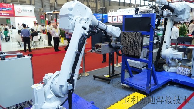 山西自動(dòng)氬弧焊接機(jī)器人管板自動(dòng)焊接設(shè)備 寶利蘇迪供應(yīng)