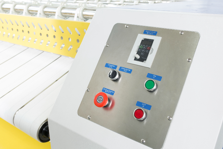 山東購(gòu)買燙平機(jī) 上海愛(ài)滌機(jī)械供應(yīng)