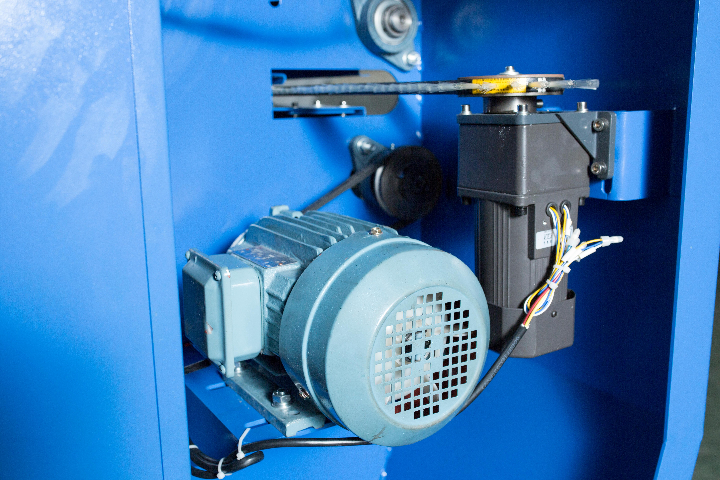 遼寧商業送布機,送布機