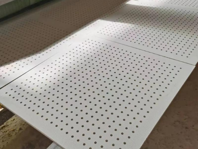 防城港石膏吸音穿孔板推薦廠家 廠家直供 柳州市杰特建材供應(yīng)
