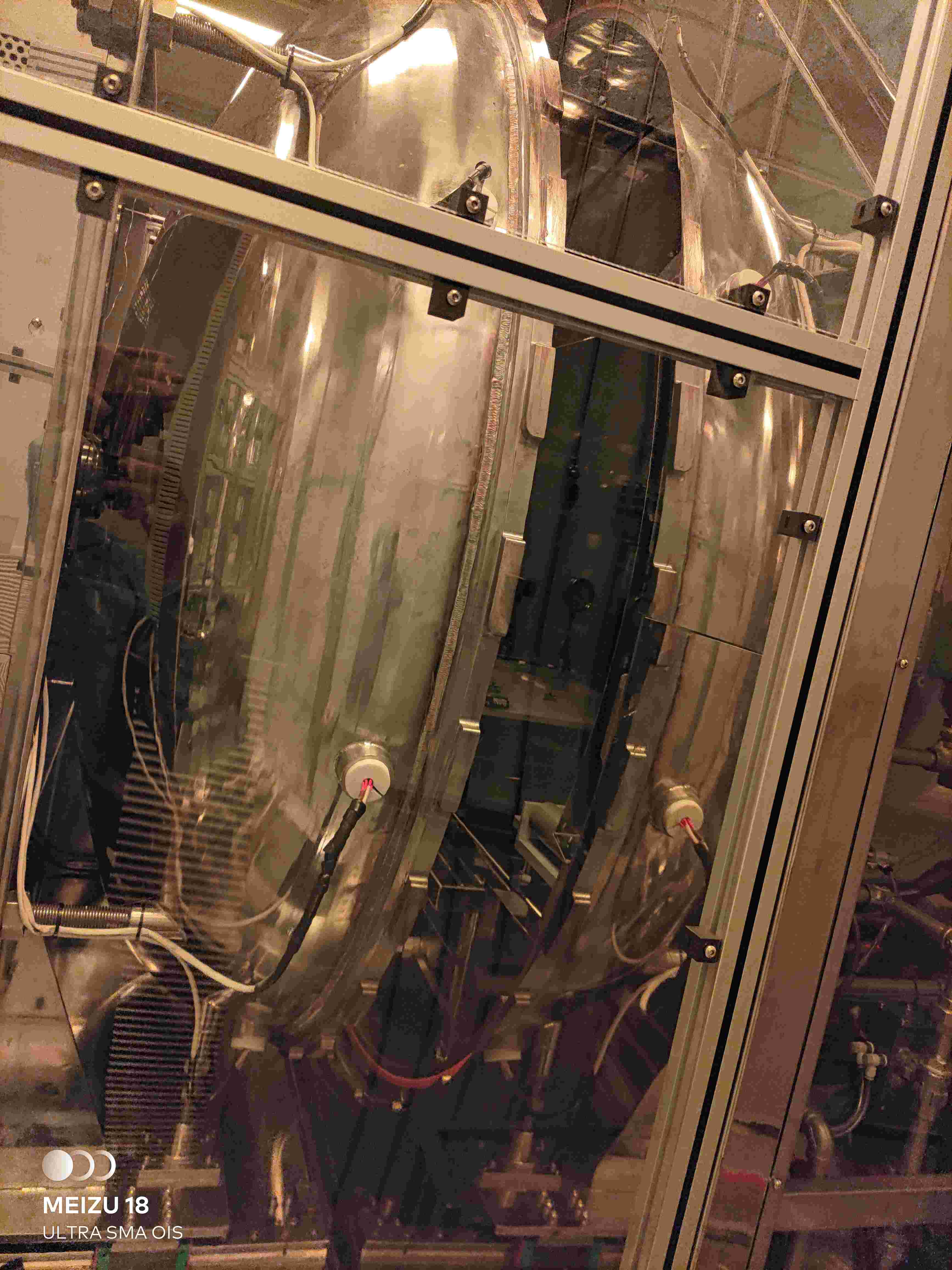 華星光電-容器維修