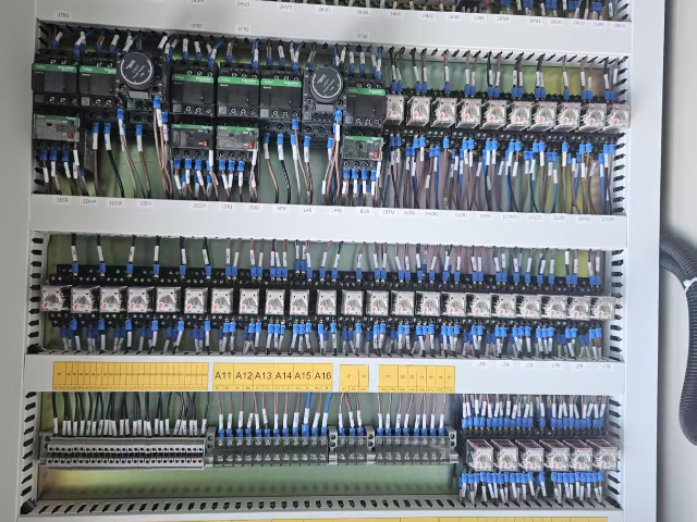 廣州體育場電器控制柜安裝要求