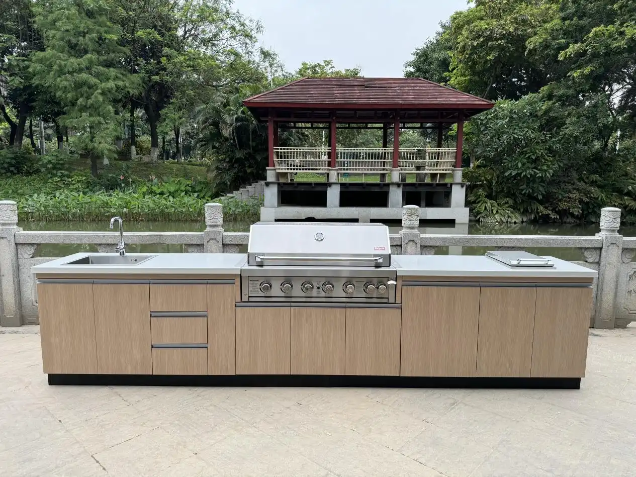 integrated luxury outdoor barbecue unit