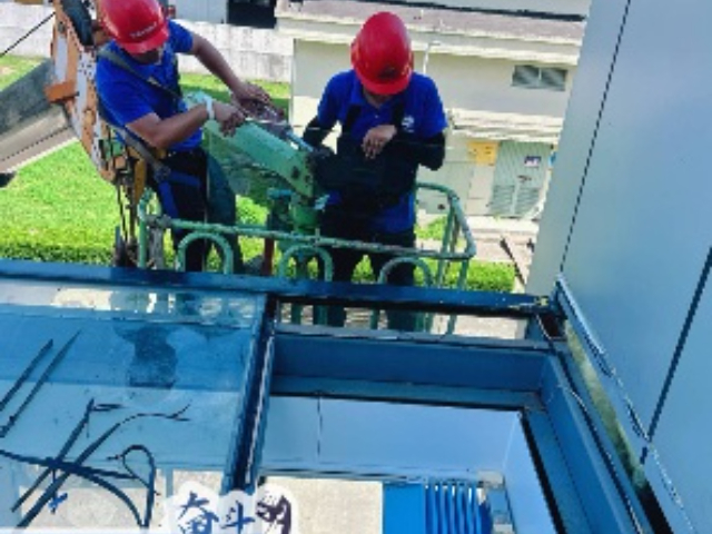 崇明區(qū)室外幕墻維修費用 歡迎咨詢 上海展凱幕墻工程供應(yīng)